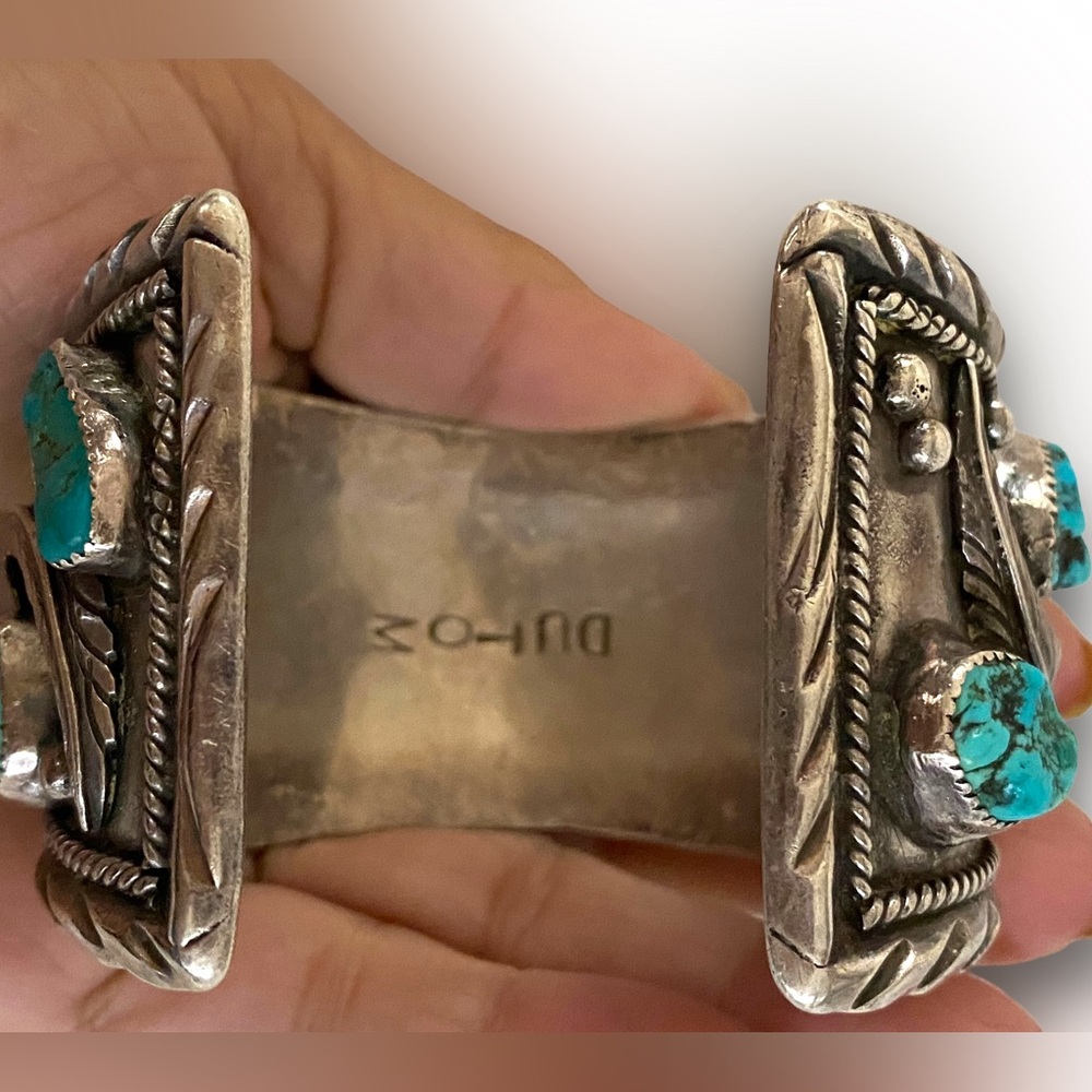 Massive Vintage Navajo Sterling Silver & Turquoise Cuff Bracelet Signed DUTOM! - Picture 7 of 16